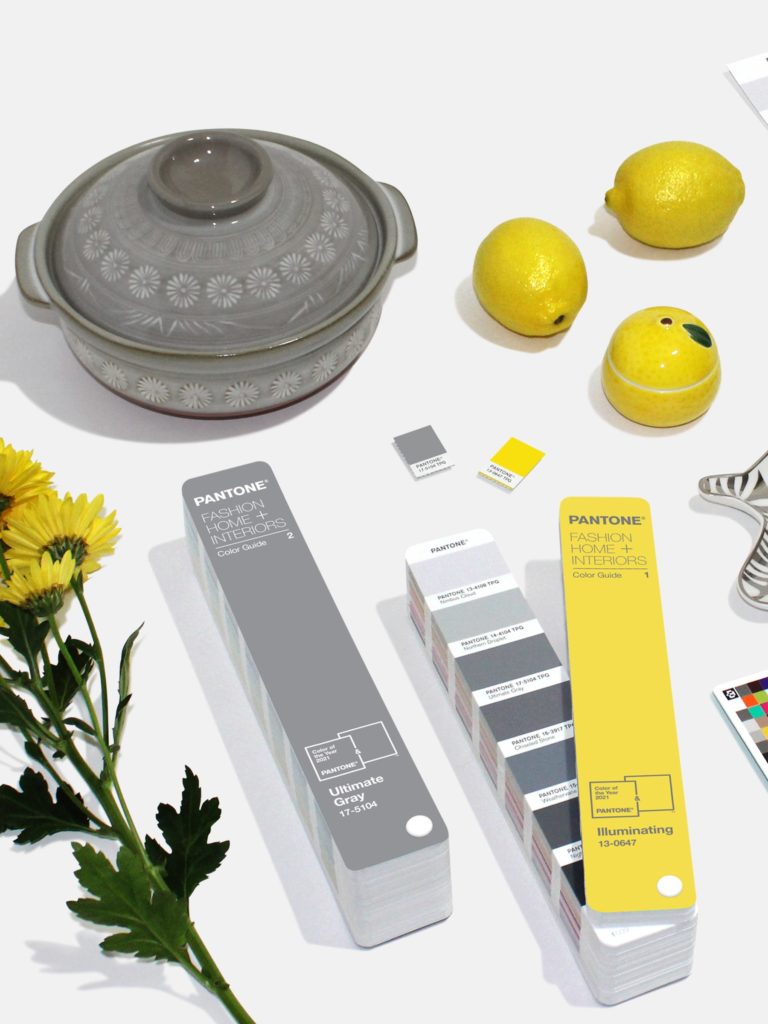 Pantone Color of the year 2021 - illuminating and ultimate gray 